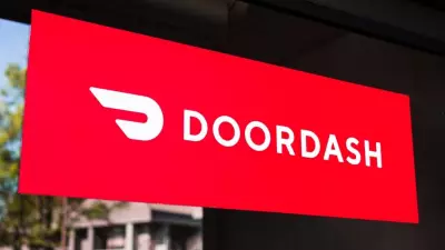 DoorDash driver caught on camera stealing tips from server on Memorial Day