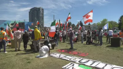 Edmonton Rally: Demonstrators Voice Support for Iran
