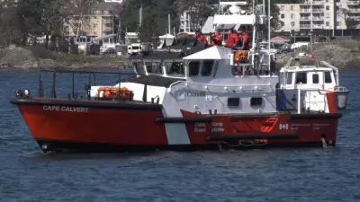 Fishers Rescued After Boat Strikes Rock Off Vancouver Island