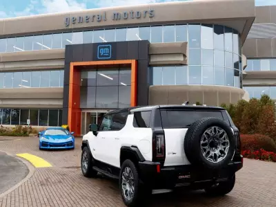 GM's Super Cruise Now Available Across All of Canada for Hands-Free Driving
