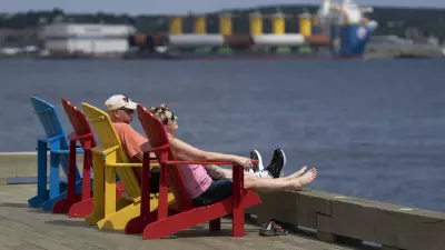 Heat Plume from US to Boost Canada Temperatures