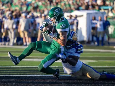 Roughriders edge Blue Bombers 31-27 in thrilling Saskatoon return