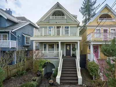 Self-Guided Tour Showcases Vancouver Heritage Homes in Mount Pleasant