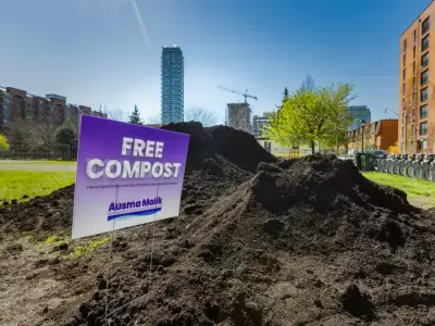 Signs and 'shadow campaigns' give Toronto council incumbents a leg up