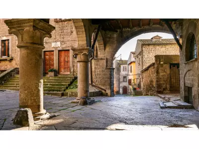Smart Signage and App Guide Travelers on Italy's Historic Walking Routes