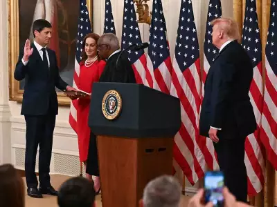 Trump Tells New Fed Chair Warsh to Do 'Own Thing' in Swearing-In Ceremony