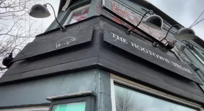 Vegan Restaurant Offers Unique 'Un-Chicken and Waffles' Twist on Southern Classic