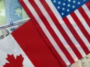 AI Boosts Canada Productivity, but Gap with US Remains Wide: Bank of Canada