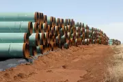 Canada-U.S. oil pipeline nears commitment goal: Reuters sources