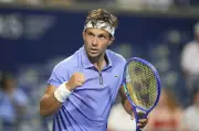 Canada's Galarneau Advances to Third Round at French Open Qualifying