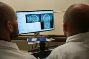 Canadians Increasingly Turn to AI for Medical Advice: Report
