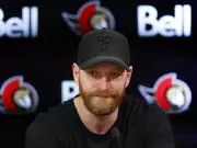 Claude Giroux wants to play next season; Senators should bring him back