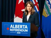 Danielle Smith open to amending Constitution over treaty rights