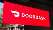 DoorDash driver caught on camera stealing tips from server on Memorial Day