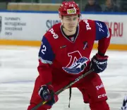 Edmonton Oilers Lose Prospect Maxim Berezkin to KHL Extension