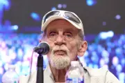 Ex-Santana singer Alex Ligertwood dies at age 79