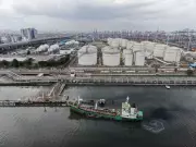 Iran War Drains Global Oil Stockpiles at Record Pace, Risking Price Spikes