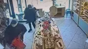 Masked Group Robs Montreal Bakery in Broad Daylight, Steals Bags of Goods