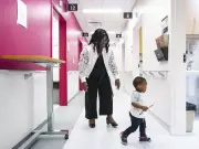 Montreal clinic MATERNEO supports pregnant women with cancer care