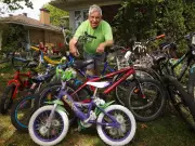 Nepean 'bike guy' fixes up used bicycles and gives them away for free