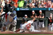 Orioles rally with 5 runs in 9th inning to beat Blue Jays 6-5