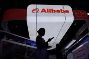 Ottawa pushes Canadian companies to sell on Chinese e-commerce platforms