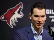 Simmons: Leafs' Potential Hire of Chayka Raises Questions Amidst Doubts