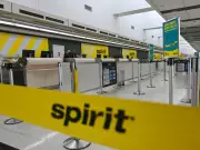 Spirit Airlines Shutdown Strands Passengers, Rivals Step In with Rescue Fares