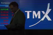 S&P/TSX rises nearly 100 points as oil tops US$100 a barrel