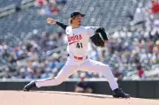 Twins hold off Blue Jays 4-3 after Ryan exits with elbow soreness