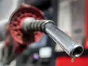 Why Gas Prices Stay High Despite Canada's Oil Wealth: Global Market Forces