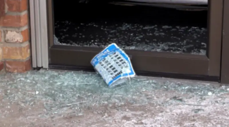 Break-ins at Two Electronics Stores in Guelph Under Investigation