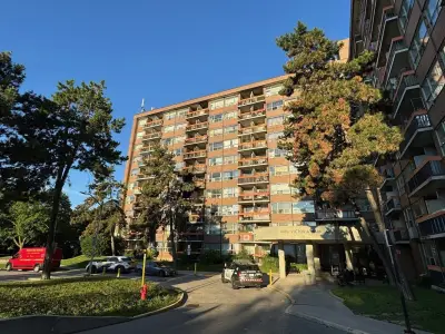 1 dead in North York apartment fire hours after fatal Brampton crash