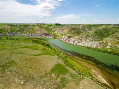 16-hectare property with endangered native grasslands conserved in southern Alberta