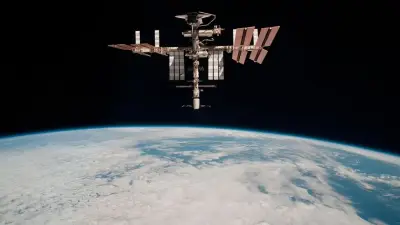 Astronauts on ISS Prepare for Evacuation as Russia Works on Air Leak