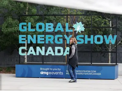 Beyond the Hype: 400 Pack Room for Canada-China Energy Talk