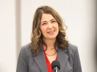 Braid: Smith Seeks Healthy Quebec Ties as Separatists Disdain Alberta