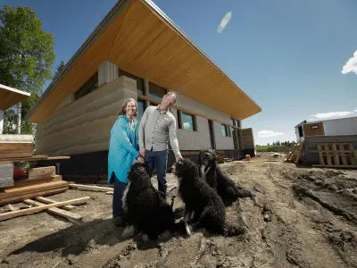 Calgary Eco Solar Tour Highlights Energy-Efficient Homes and Green Living