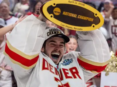 Can 5-foot-10 goalie Johnny Hicks overcome size stigma to reach NHL?