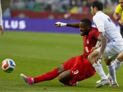 Canada Defeats Uzbekistan 2-0 in Rain-Soaked World Cup Friendly at Commonwealth Stadium