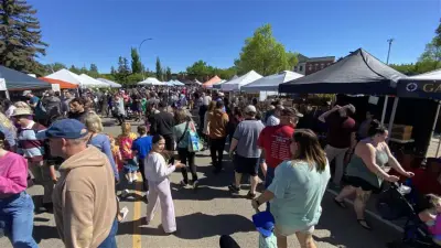 Canada's Largest Outdoor Market Opens Sunny First Day in St. Albert