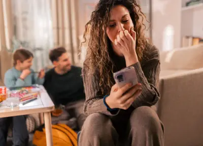 Caregivers' Device Distraction Hurts Child Relationship Security: Study