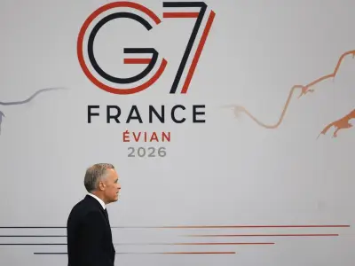 Carney Holds Multiple Talks with Trump at G7 Summit Despite No Formal Meeting
