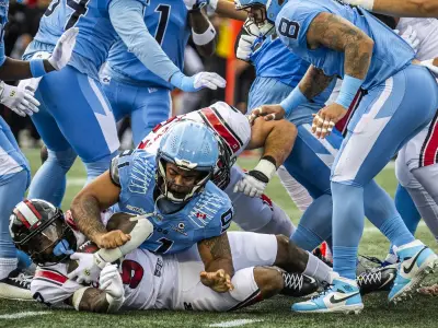 Chad Kelly torches Ottawa defence as Redblacks fall to 0-2
