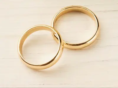 Dear Abby: Brother Worries Over Sister's Affair with Married Man