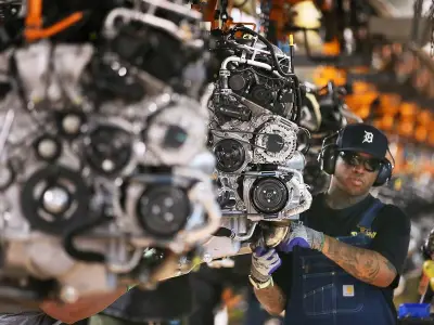 Detroit automakers face pivotal union talks amid tariff challenges