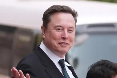 Elon Musk Could Become World's First Trillionaire with SpaceX IPO