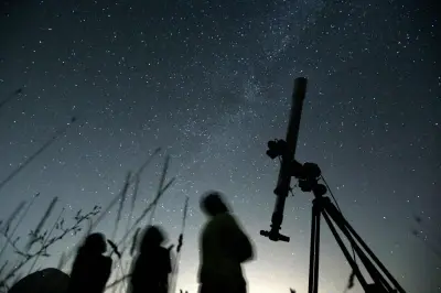 Harmless Asteroid to Zip Past Earth This Weekend