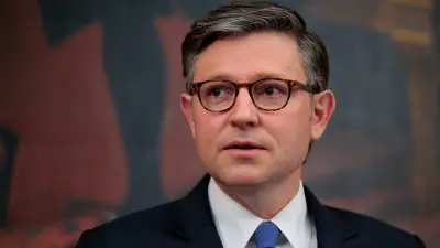 House Passes Union Contract Bill with Bipartisan Support