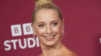 Katherine LaNasa Says Ex-Husband Dennis Hopper's Ghost Visited Her